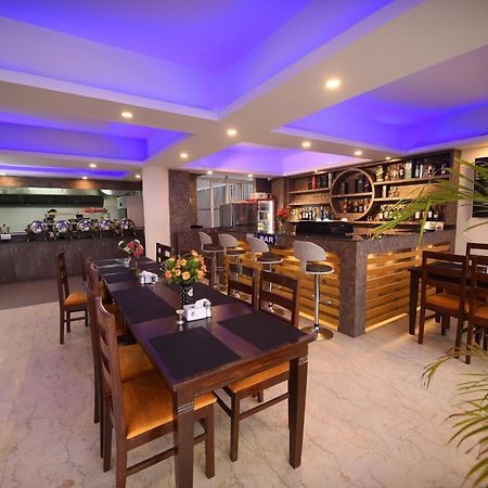 Hotel Simal Kathmandu Bagian luar foto