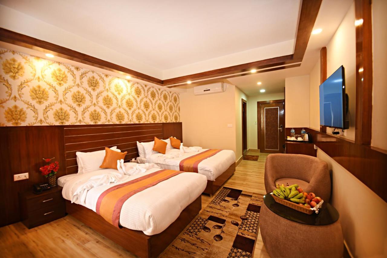 Hotel Simal Kathmandu Bagian luar foto