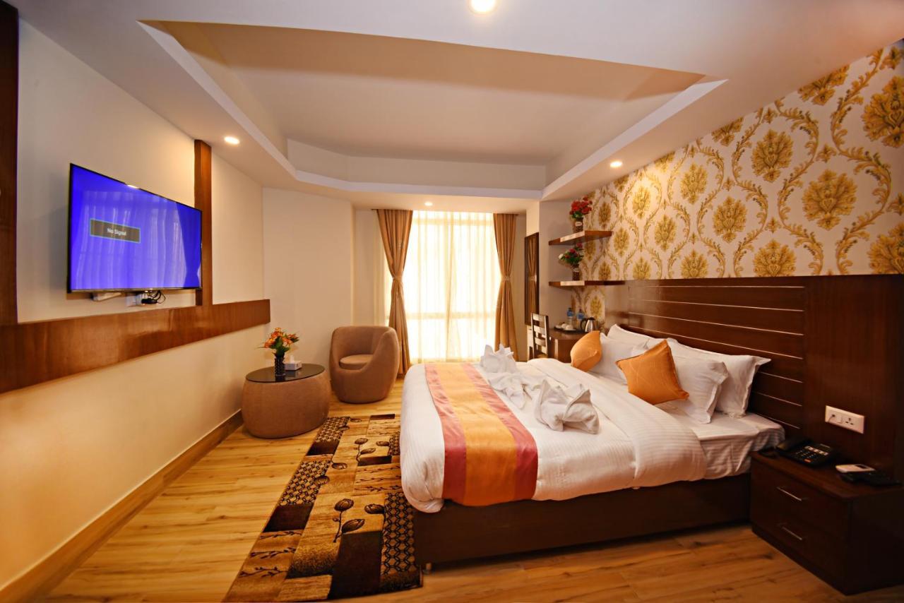 Hotel Simal Kathmandu Bagian luar foto