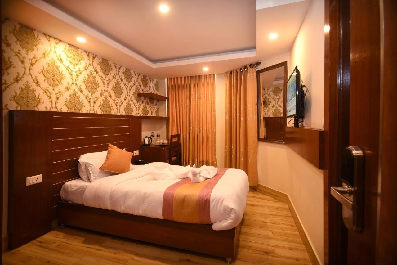 Hotel Simal Kathmandu Bagian luar foto