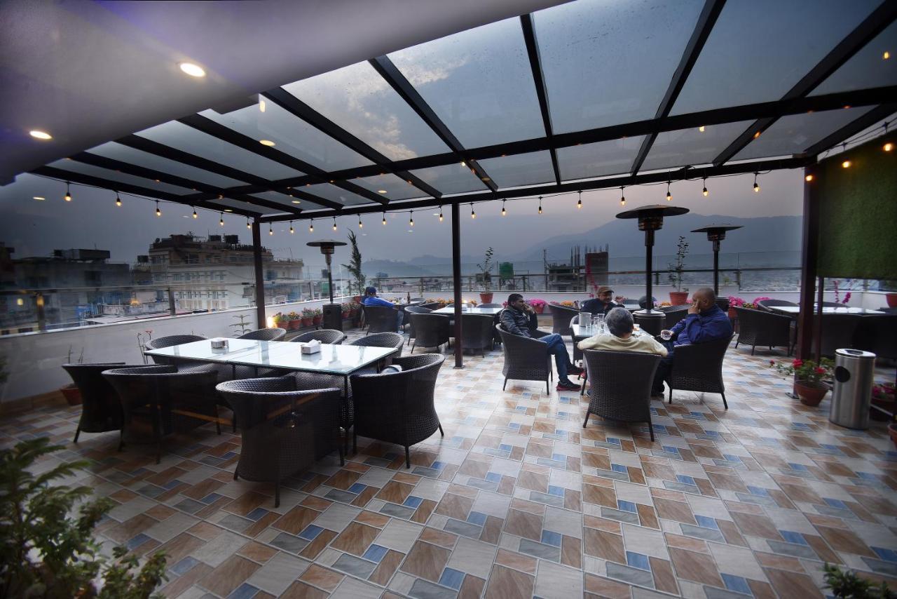 Hotel Simal Kathmandu Bagian luar foto