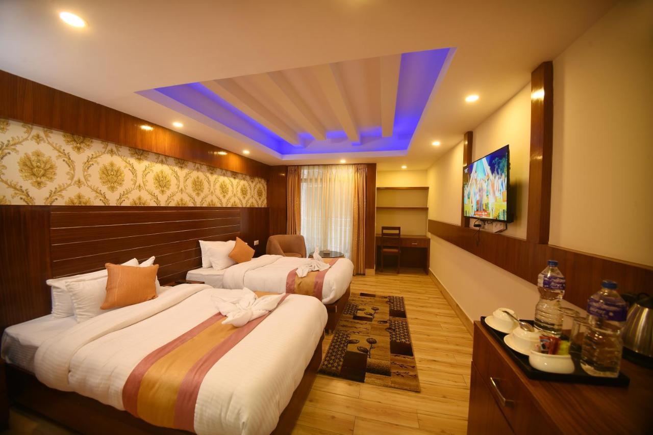 Hotel Simal Kathmandu Bagian luar foto