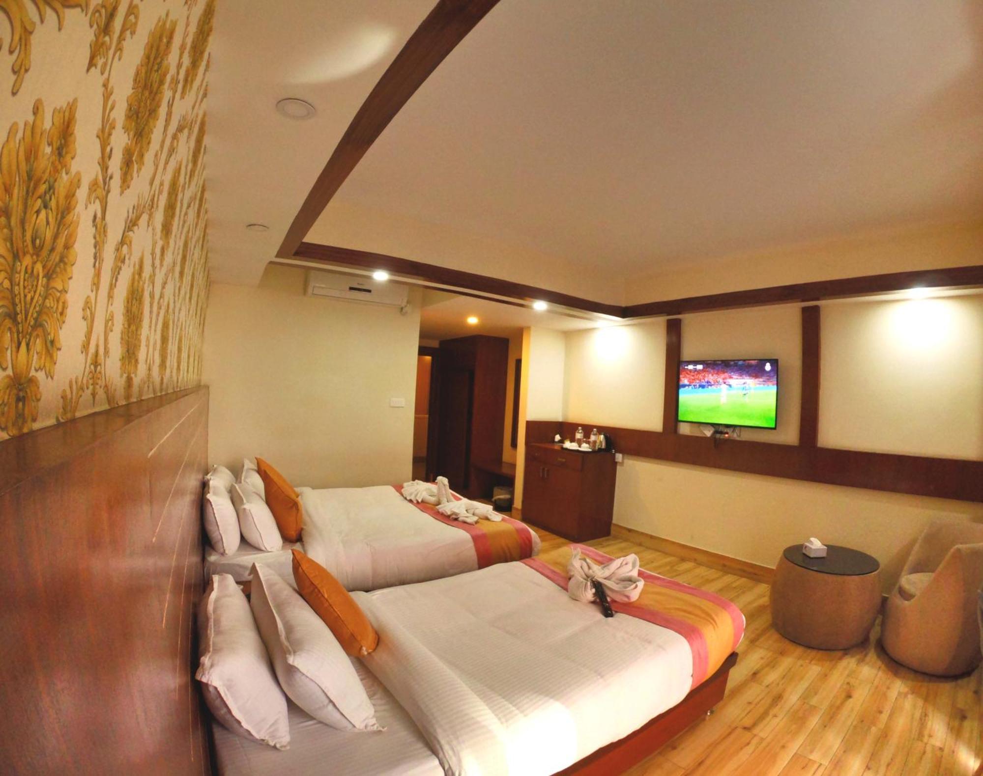 Hotel Simal Kathmandu Bagian luar foto