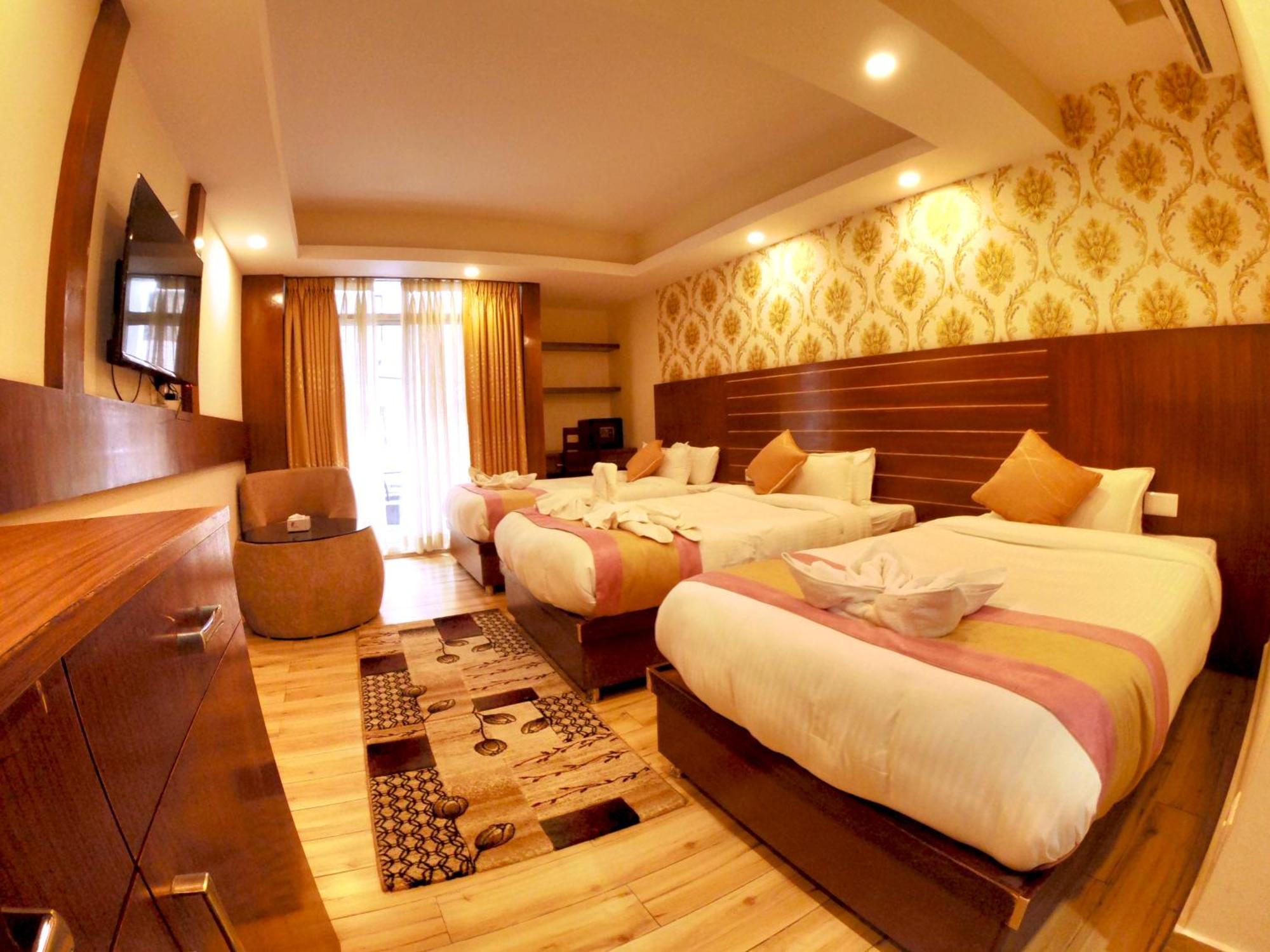 Hotel Simal Kathmandu Bagian luar foto